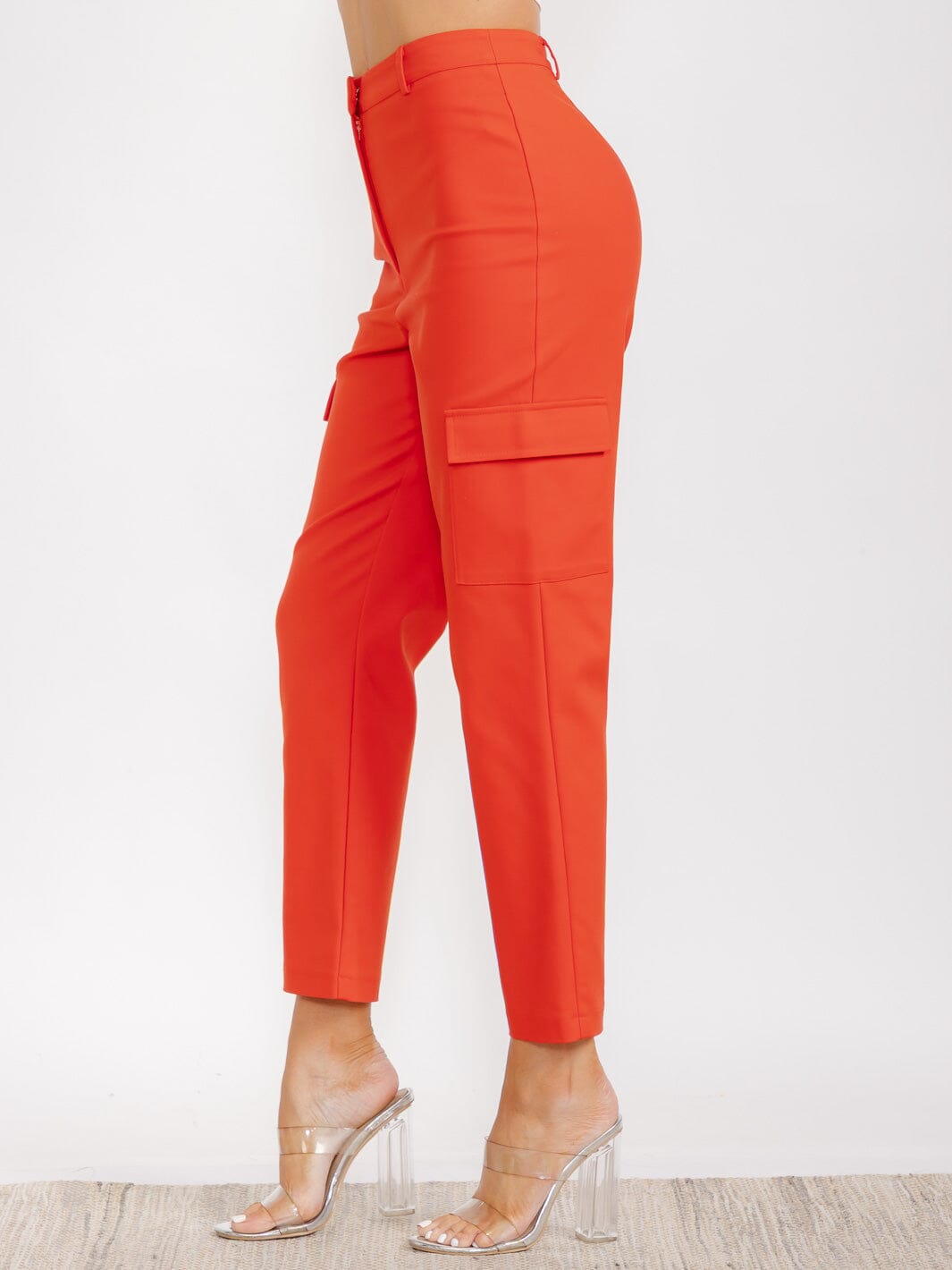 WOMEN'S BUTTON CLOSURE CARGO POCKETS WIDE LEG PANTS