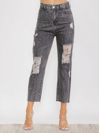 WOMEN'S BUTTON CLOSURE FRONT POCKETS DISTRESS DENIM PANTS