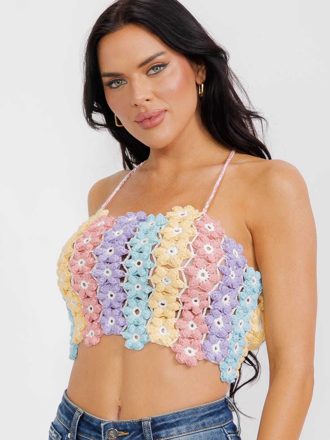 WOMEN'S SLEEVELESS OPEN BACK MULTI COLOR KNITTED FLOWERS CROP TOP