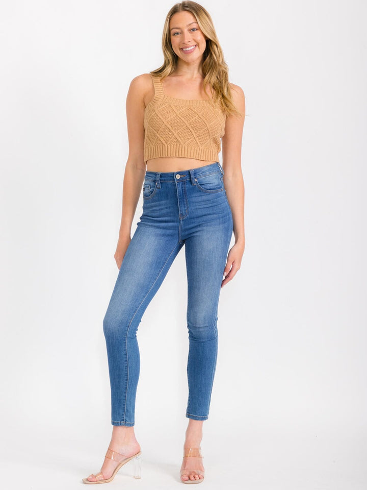 WOMEN'S SLEEVELESS KNIT CROP TANK TOP