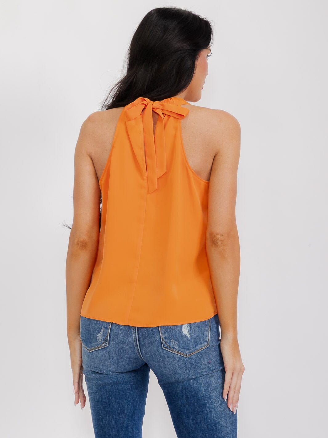 WOMEN'S SLEEVELESS HALTER NECK DETAILED TOP