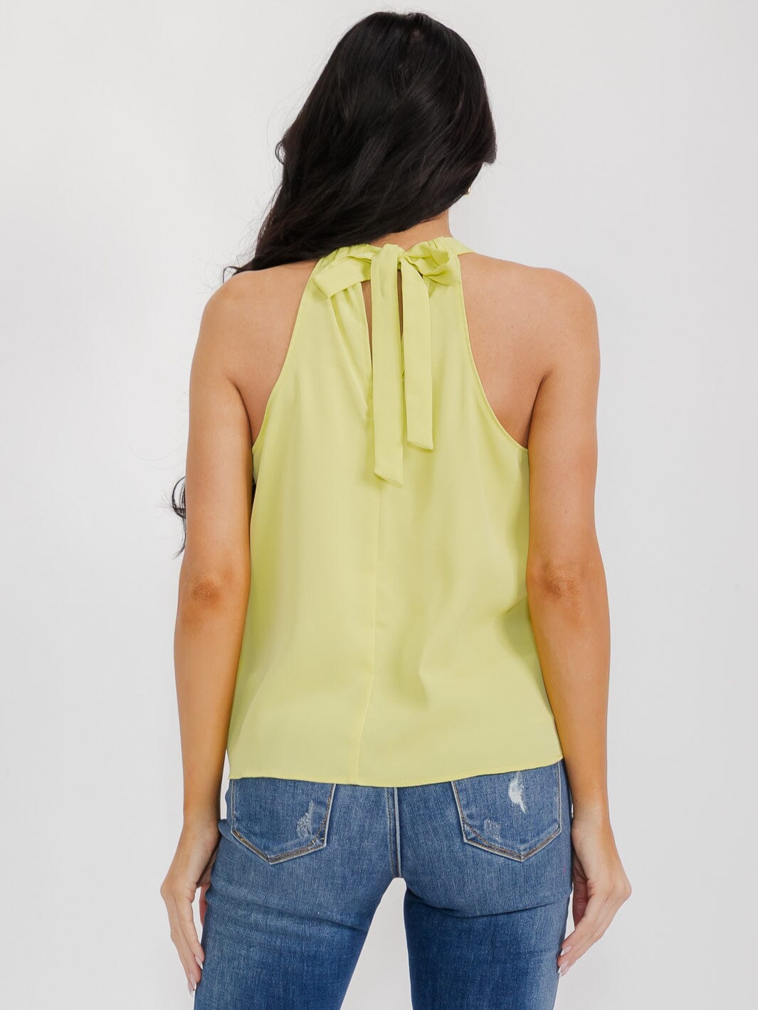 WOMEN'S SLEEVELESS HALTER NECK DETAILED TOP