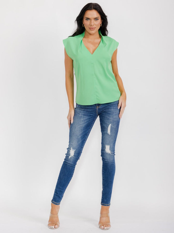 WOMEN'S SHORT SLEEVE V-NECK BLOUSE