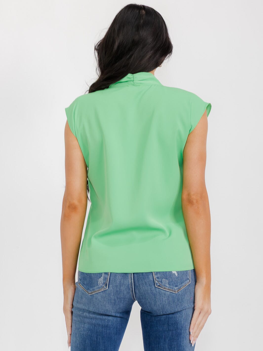 WOMEN'S SHORT SLEEVE V-NECK BLOUSE