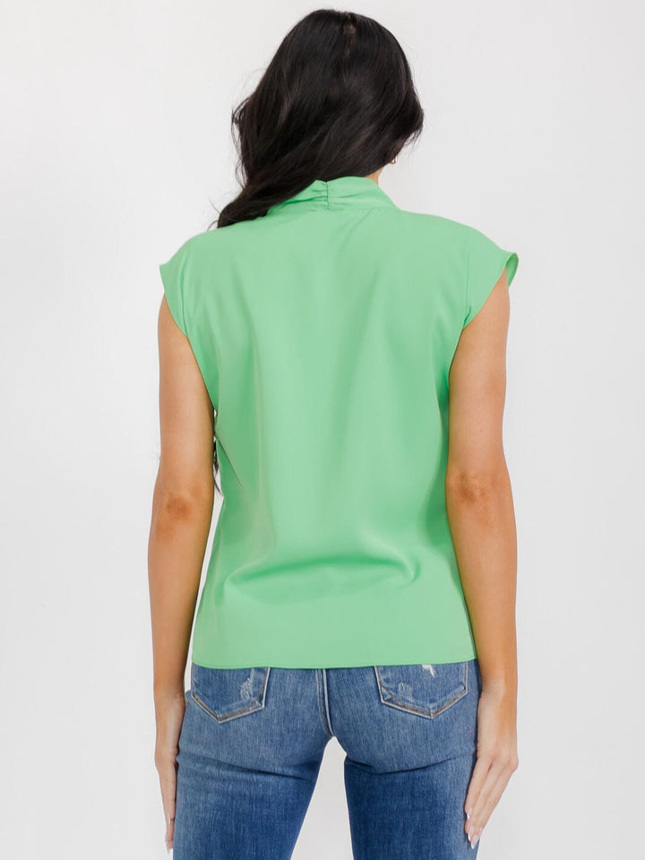 WOMEN'S SHORT SLEEVE V-NECK BLOUSE