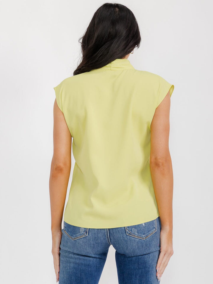 WOMEN'S SHORT SLEEVE V-NECK BLOUSE