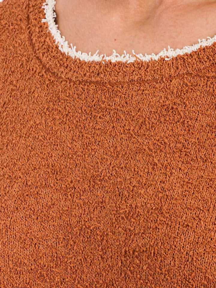 WOMEN'S LONG SLEEVE TRIM DETAILED TOP
