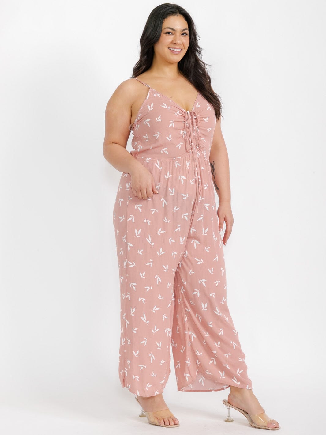 PLUS SIZE SLEEVELESS V-NECK FRONT RUCHED LEAF PRINT WIDE LEG JUMPSUIT