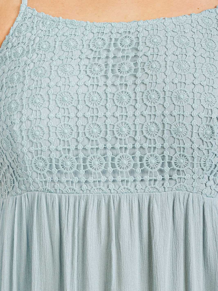 PLUS SIZE SLEEVELESS CROCHET DETAILED MAXI DRESS