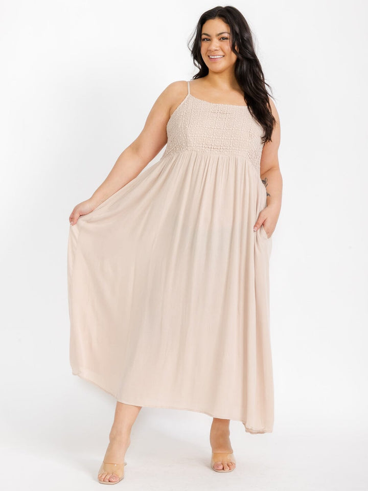 PLUS SIZE SLEEVELESS CROCHET DETAILED MAXI DRESS