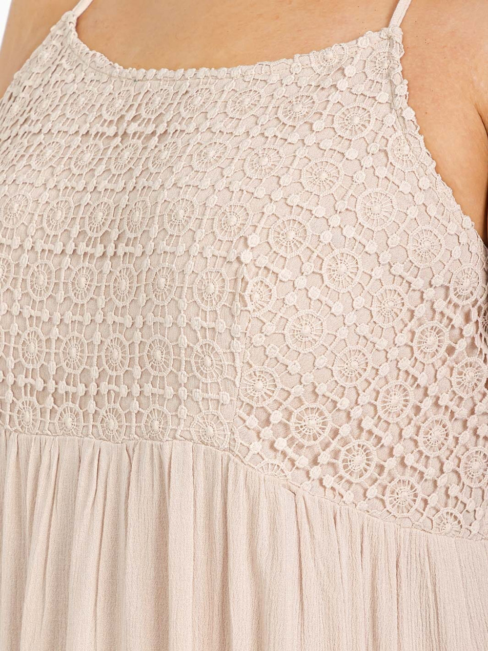 PLUS SIZE SLEEVELESS CROCHET DETAILED MAXI DRESS