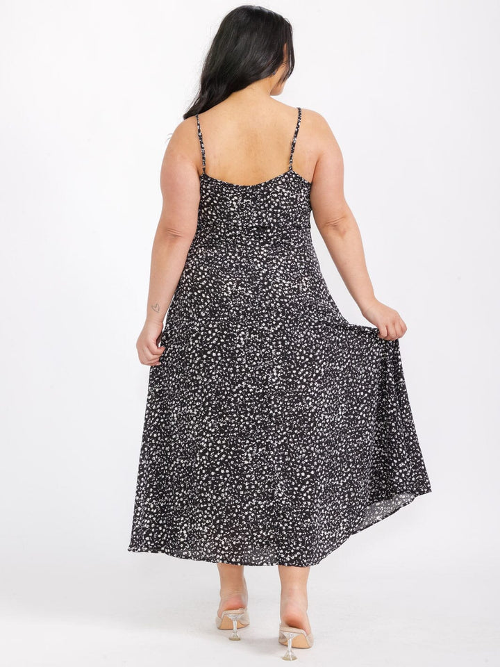 PLUS SIZE SLEEVELESS V-NECK BUTTON UP FLORAL MAXI DRESS