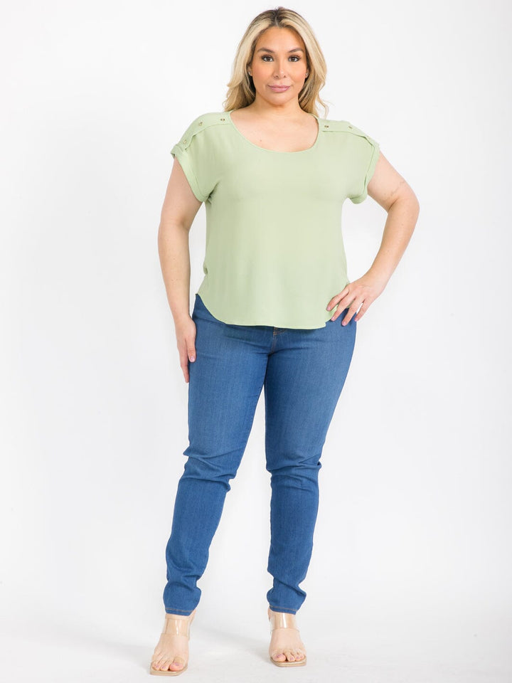 PLUS SIZE SHORT SLEEVE BUTTON DETAILED BLOUSE