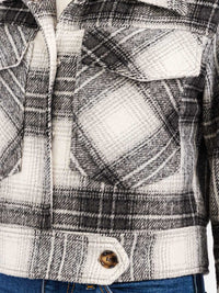 WOMEN'S LONG SLEEVE BUTTON CLOSURE FRONT POCKETS PLAID JACKET