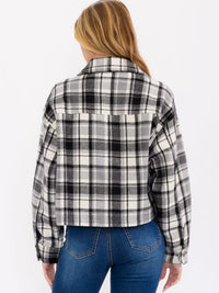 WOMEN'S LONG SLEEVE BUTTON CLOSURE FRONT POCKETS PLAID JACKET