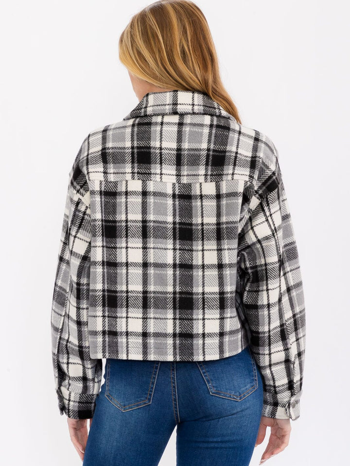 WOMEN'S LONG SLEEVE BUTTON CLOSURE FRONT POCKETS PLAID JACKET