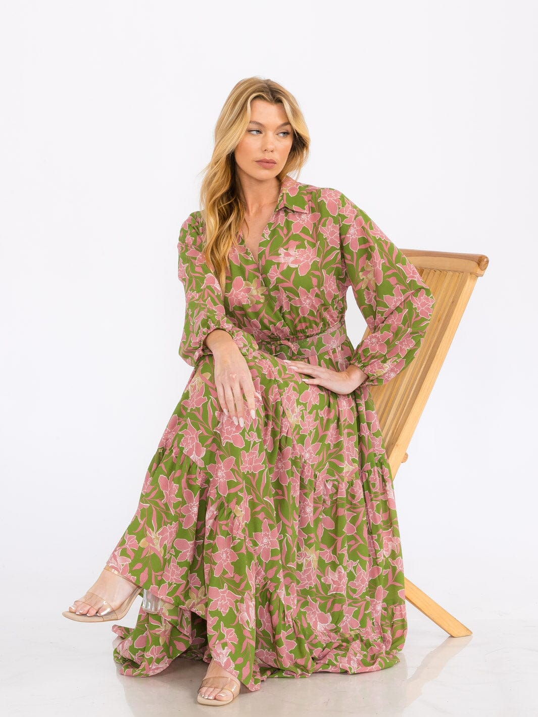WOMEN'S LONG SLEEVE SURPLICE FRONT POCKETS BELTED FLORAL MAXI DRESS
