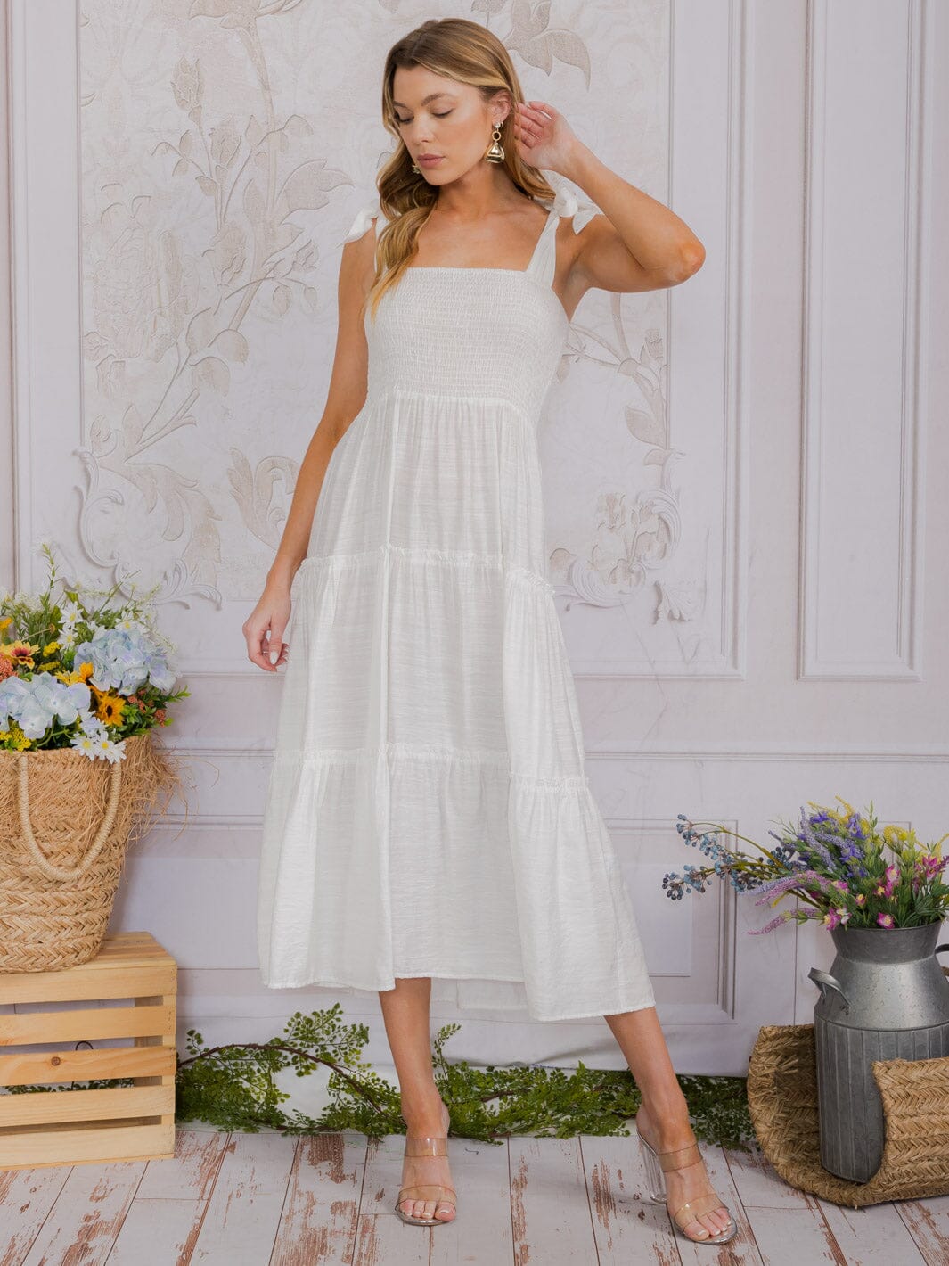 WOMEN'S SLEEVELESS SQUARE NECK SMOCK TIERED MAXI DRESS