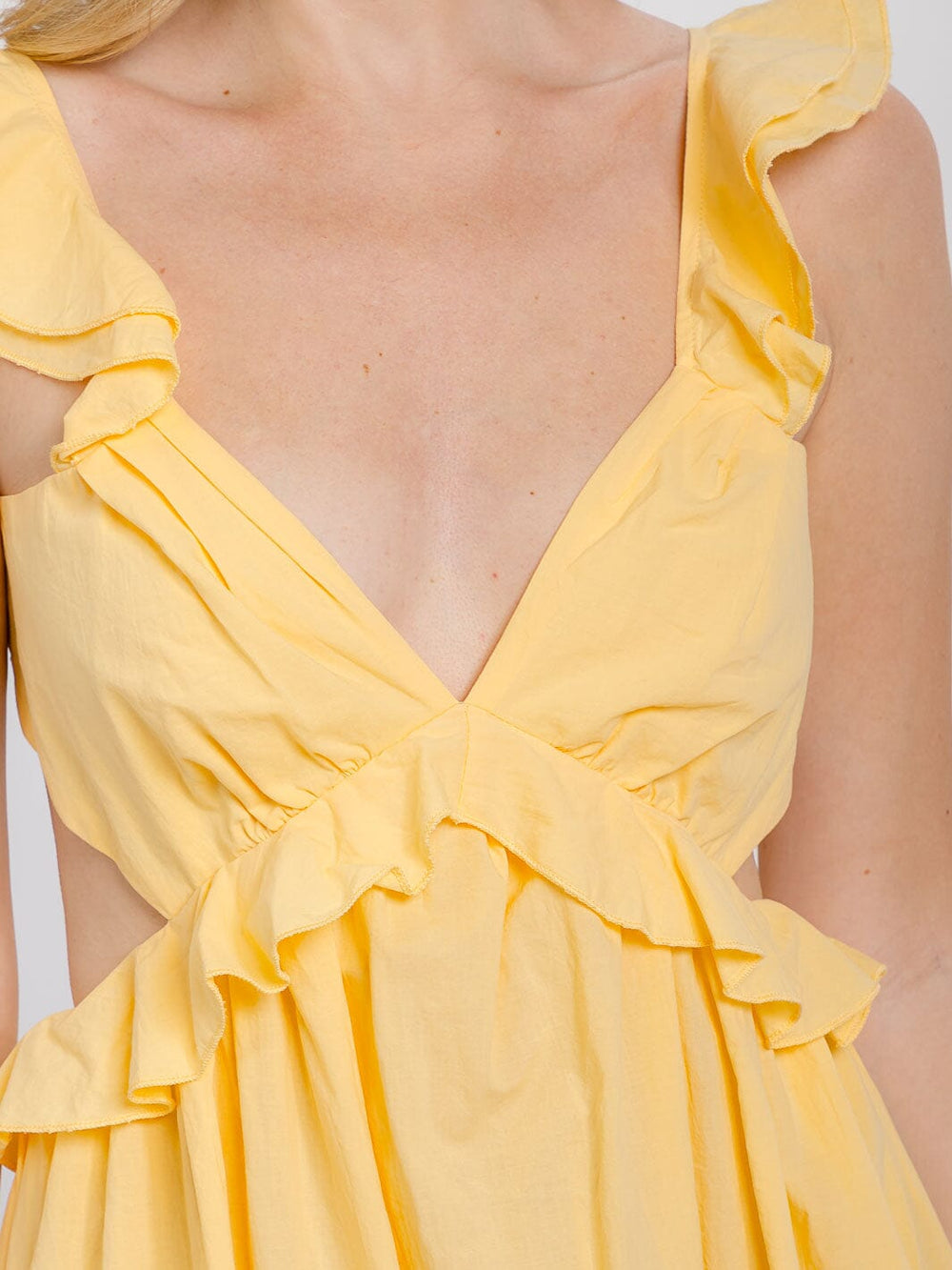 WOMEN'S SLEEVELESS V-NECK RUFFLE CUT OUT MIDI DRESS