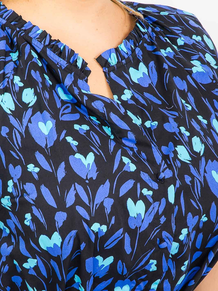 PLUS SIZE SHORT SLEEVE FRONT POCKETS BUTTON CLOSURE TIERED FLORAL MIDI DRESS