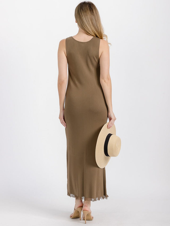 WOMEN'S SLEEVELESS RAW EDGE DETAILED BODYCON MAXI DRESS