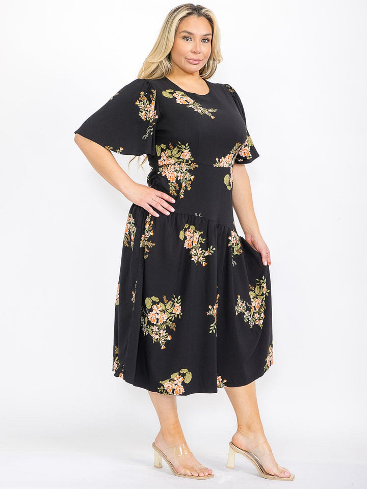 PLUS SIZE SHORT SLEEVE TIERED FLORAL MAXI DRESS