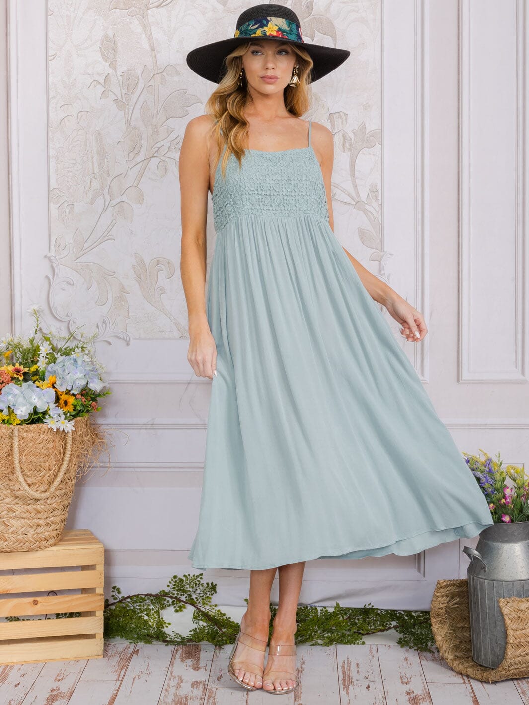 WOMEN'S SLEEVELESS FRONT POCKETS CROCHET DETAILED MAXI DRESS