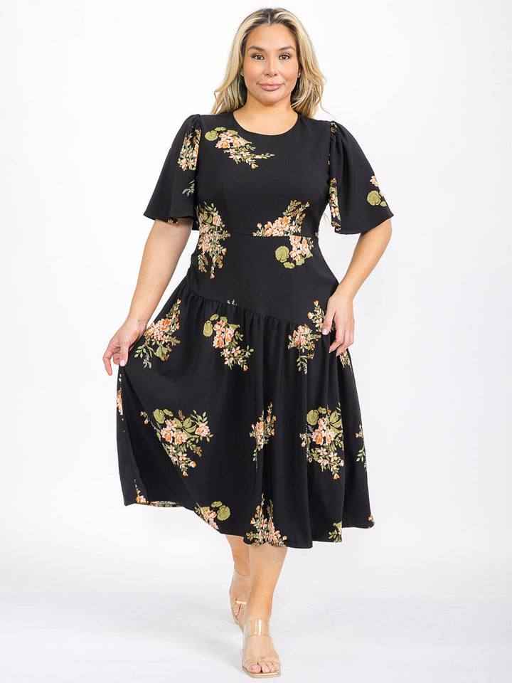 PLUS SIZE SHORT SLEEVE TIERED FLORAL MAXI DRESS