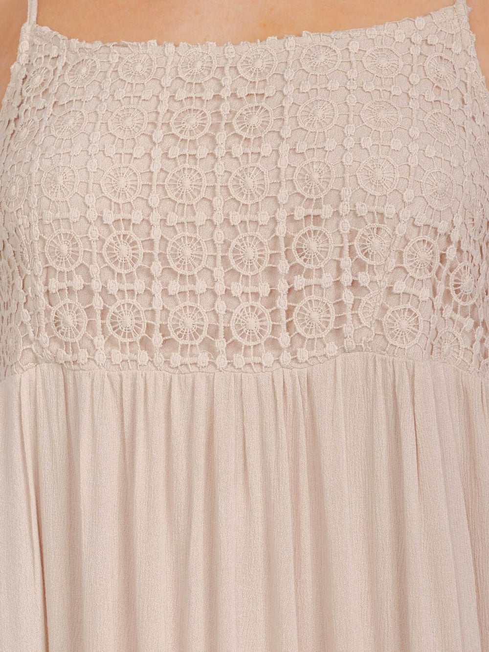 WOMEN'S SLEEVELESS FRONT POCKETS CROCHET DETAILED MAXI DRESS