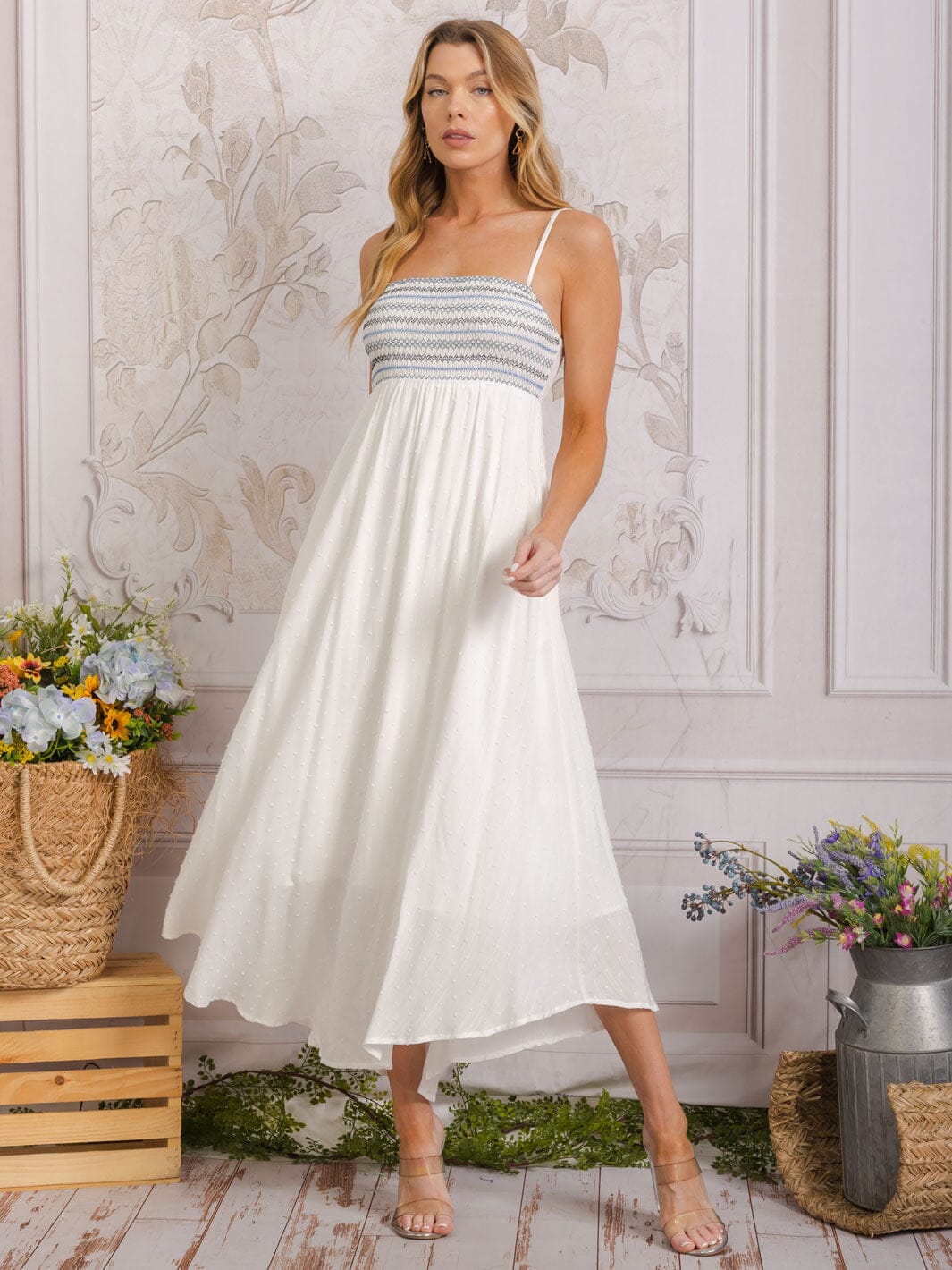 WOMEN'S SLEEVELESS FRONT POCKETS EMBROIDERY SWISS DETAILED MAXI DRESS