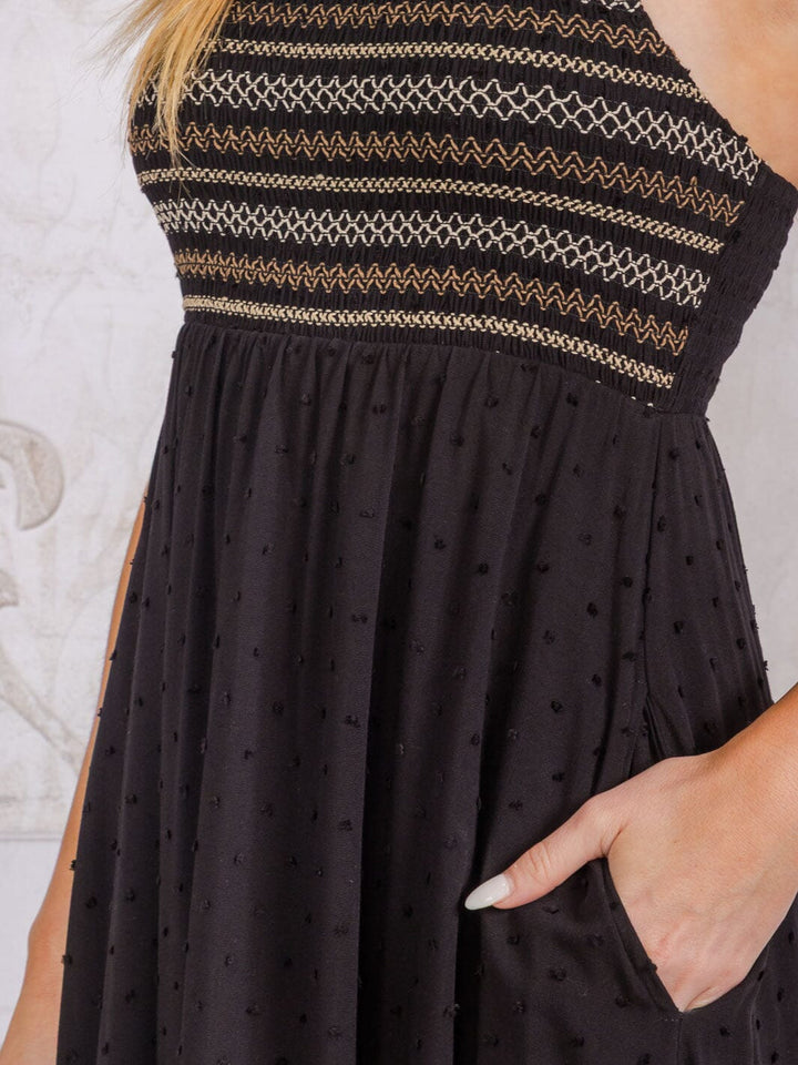 WOMEN'S SLEEVELESS FRONT POCKETS EMBROIDERY SWISS DETAILED MAXI DRESS