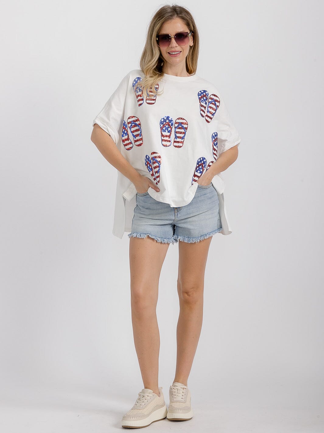 WOMEN'S SHORT SLEEVE HIGH-LOW GRAPHIC PATRIOTIC SHIRT