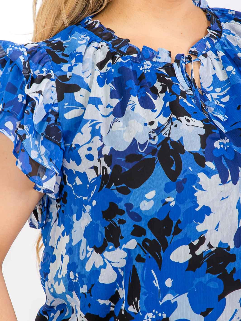 PLUS SIZE SHORT RUFFLE SLEEVE FLORAL BLOUSE