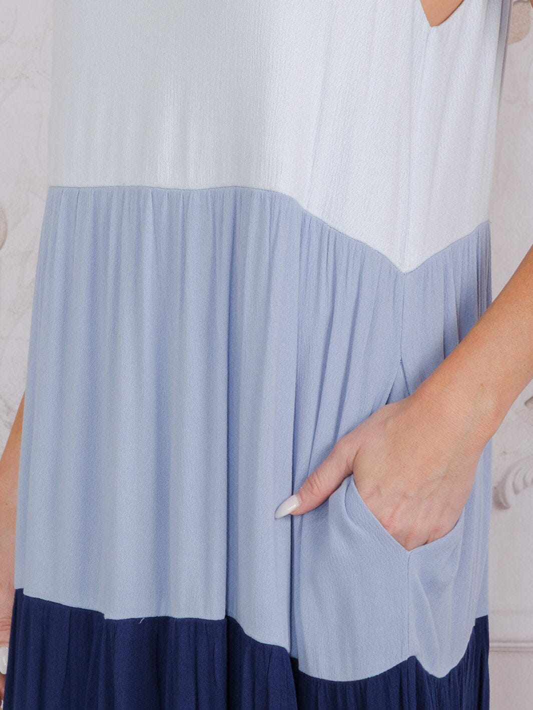 WOMEN'S SLEEVELESS FRONT POCKETS COLORBLOCK MAXI DRESS