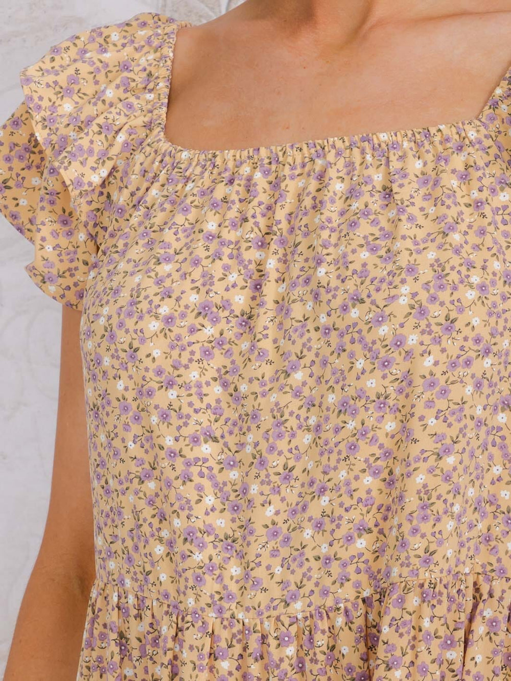 WOMEN'S SHORT SLEEVE SQUARE NECK FRONT POCKETS FLORAL TIERED MIDI DRESS