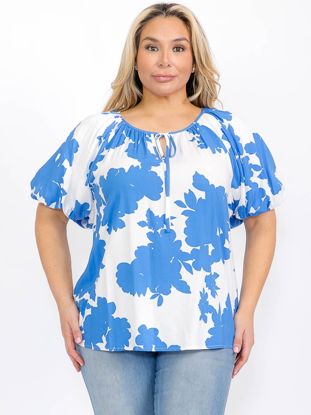 PLUS SIZE SHORT PUFF SLEEVE V-NECK FLORAL BLOUSE