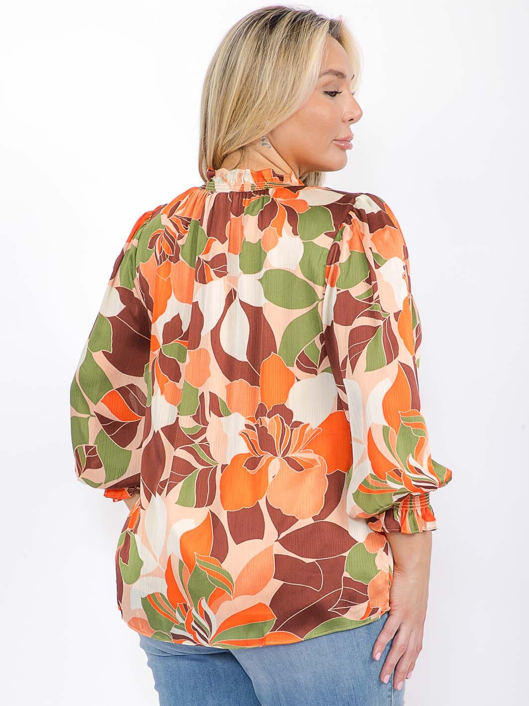 PLUS SIZE LONG SLEEVE RUFFLE V-NECK FLORAL BLOUSE