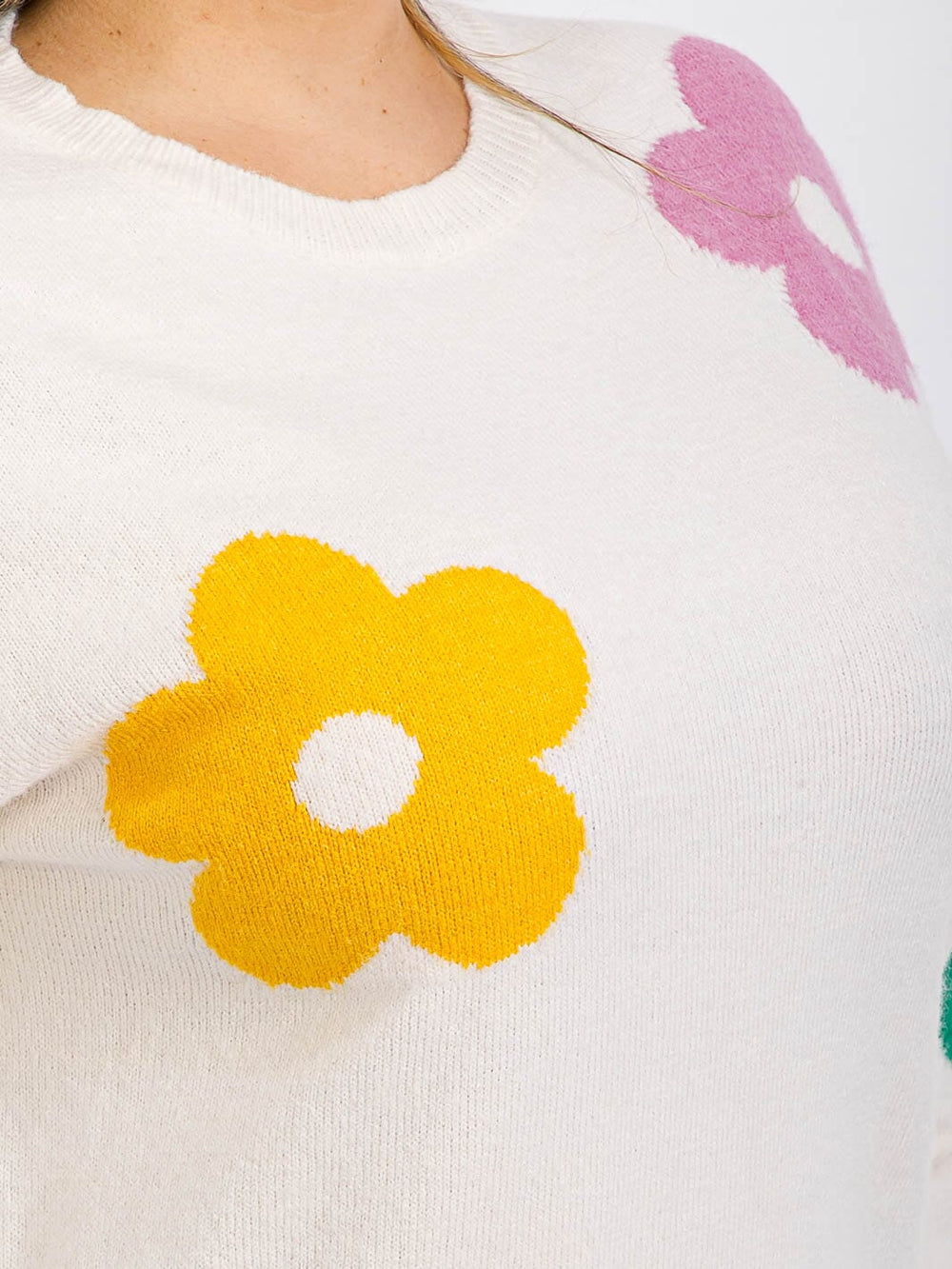 PLUS SIZE LONG SLEEVE MULTI FLOWERS PULLOVER SWEATER