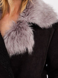 WOMEN'S LONG SLEEVE FRONT POCKET BUTTON CLOSURE SHERPA JACKET
