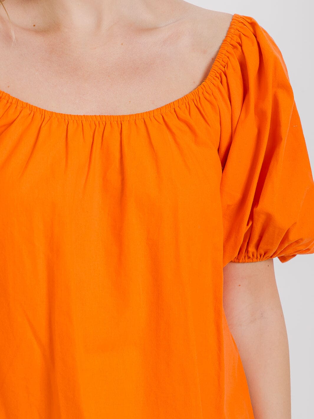 WOMEN'S SHORT SLEEVE BACK TIE SOLID BLOUSE