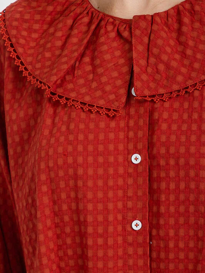 WOMEN'S LONG SLEEVE BUTTON UP DETAILED BLOUSE