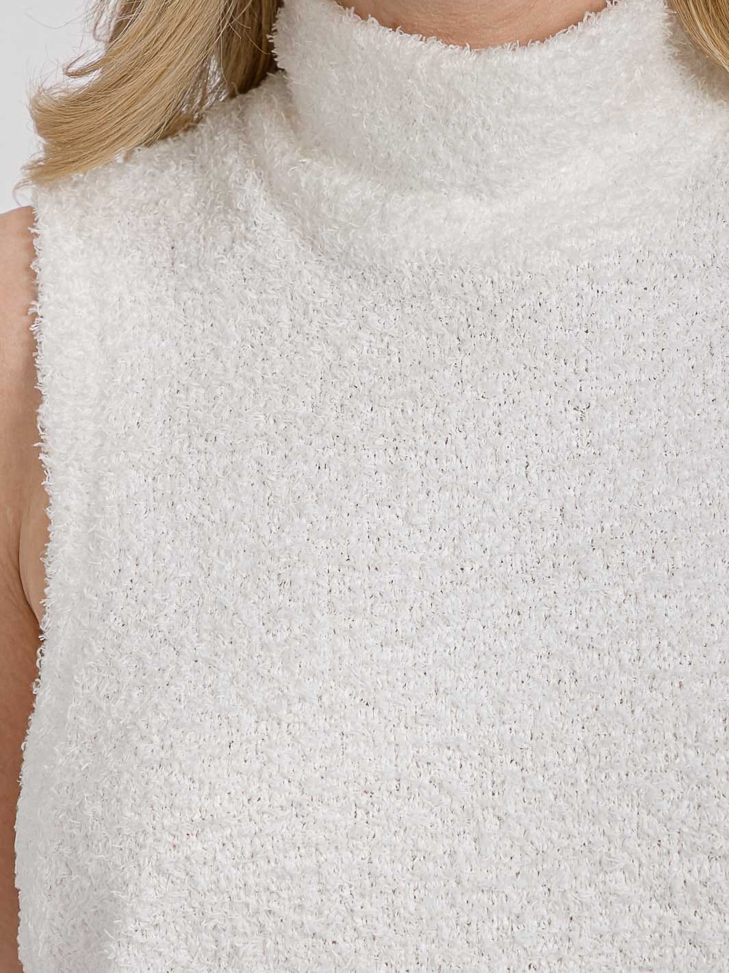 WOMEN'S SLEEVELESS TURTLE NECK SHERPA TANK TOP