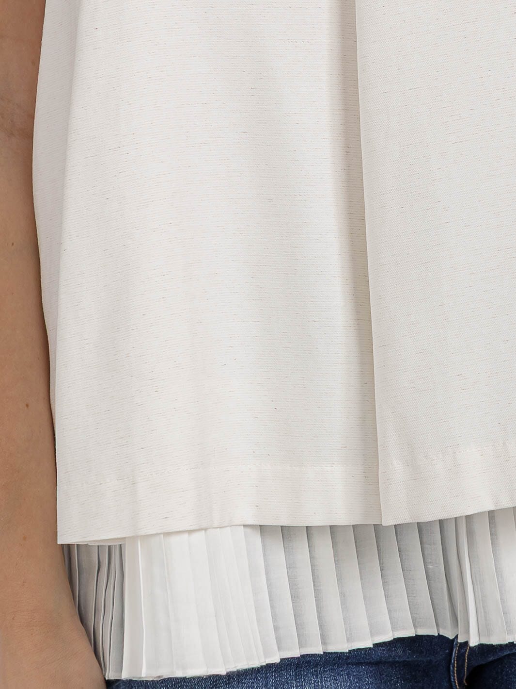 WOMEN'S SLEEVELESS PLEATED RUFFLE BOTTOM HEM TANK TOP