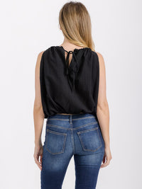 WOMEN'S SLEEVELESS HALTER NECK TOP