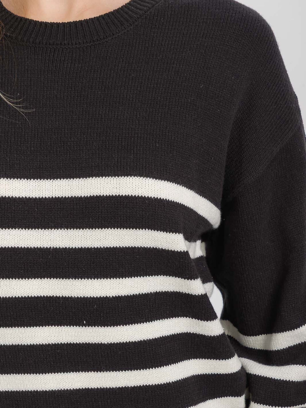 WOMEN'S LONG SLEEVE FRONT COLORBLOCK STRIPES PULLOVER SWEATER