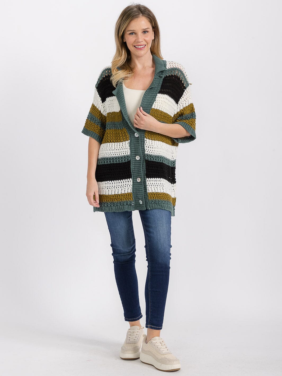 WOMEN'S SHORT SLEEVE BUTTON CLOSURE COLLAR COLORBLOCK OVERSIZED KNIT CARDIGAN