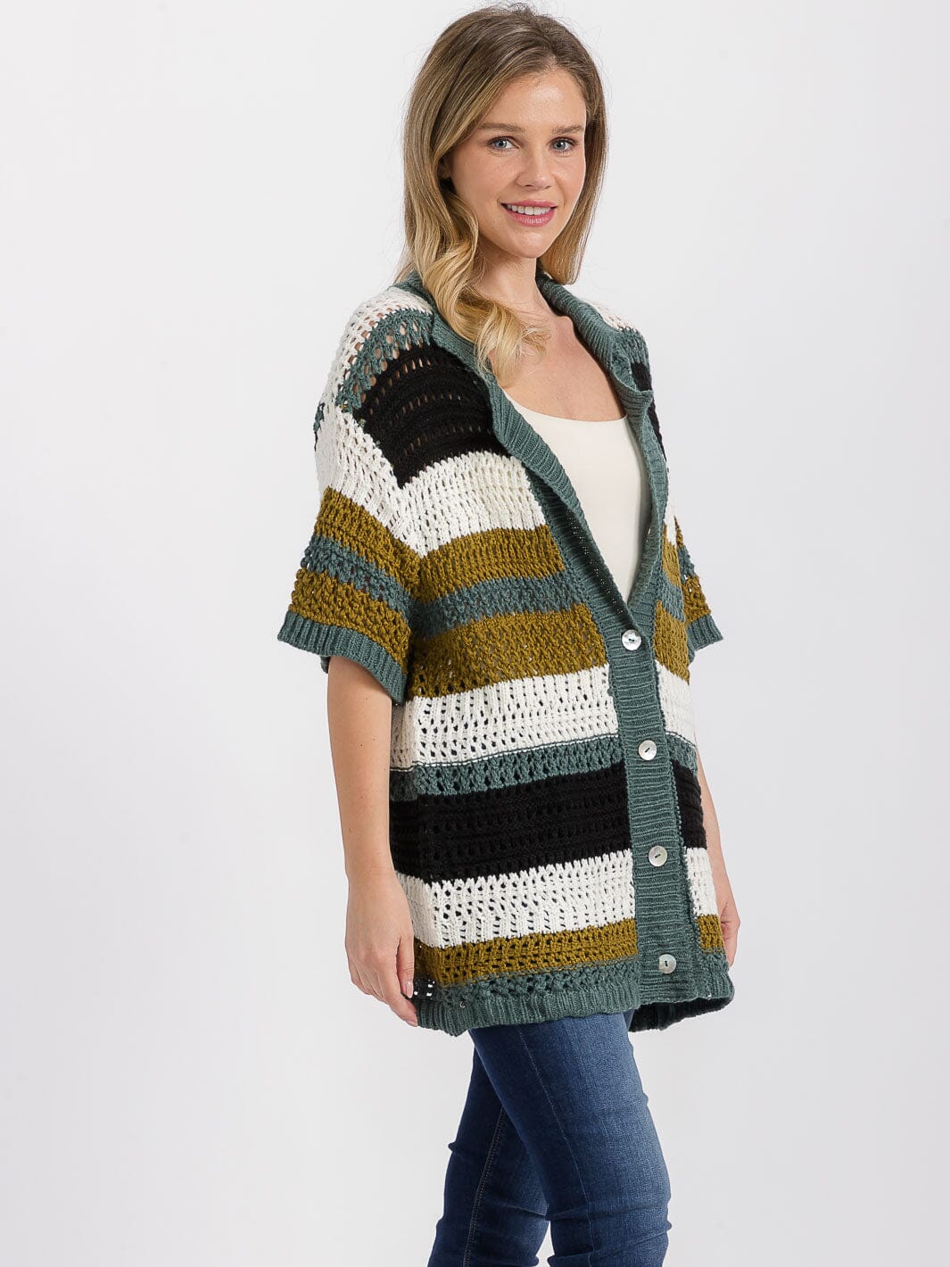 WOMEN'S SHORT SLEEVE BUTTON CLOSURE COLLAR COLORBLOCK OVERSIZED KNIT CARDIGAN