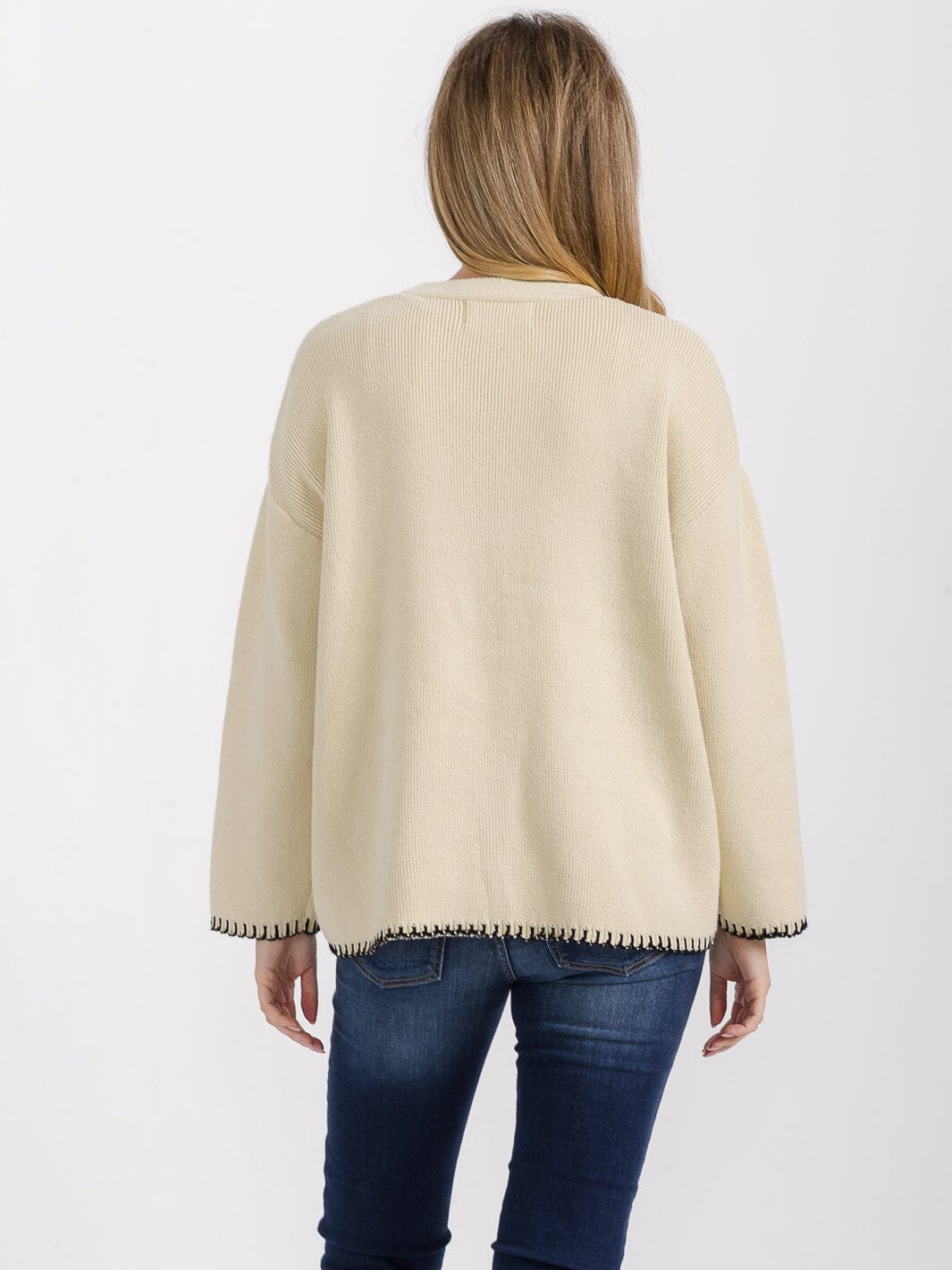 WOMEN'S LONG SLEEVE FRONT POCKETS BUTTON CLOSURE TRIM DETAILED CARDIGAN