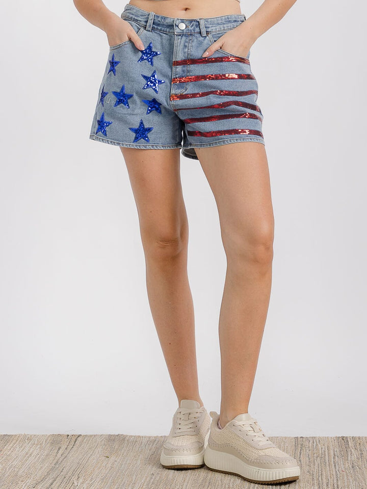 WOMEN'S BUTTON CLOSURE FRONT POCKET GRAPHIC SEQUINS PATRIOTIC DENIM MINI SHORT