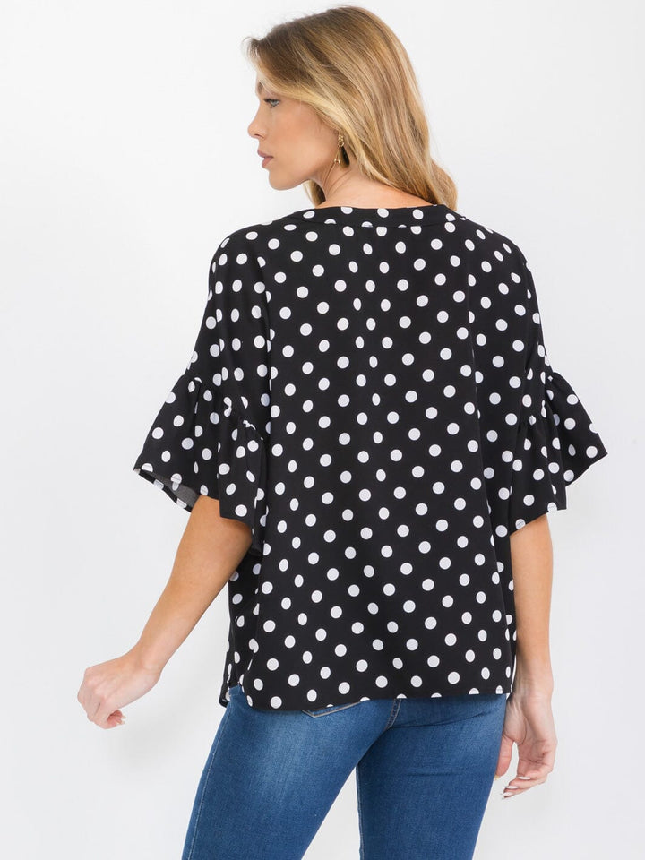 WOMEN'S SHORT RUFFLE SLEEVES BUTTON CLOSURE POLKA DOTS BLOUSE